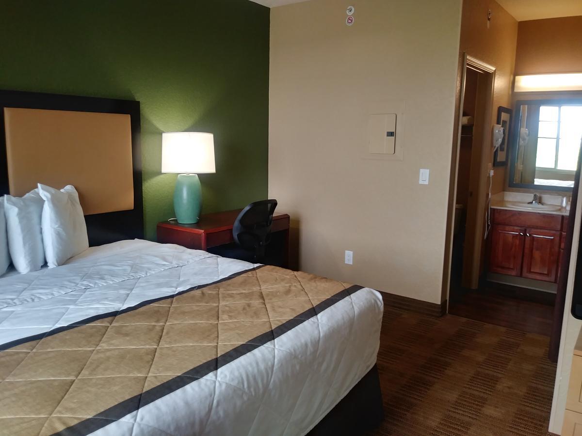 Extended Stay America Suites - Detroit - Auburn Hills - Featherstone Rd Exterior foto