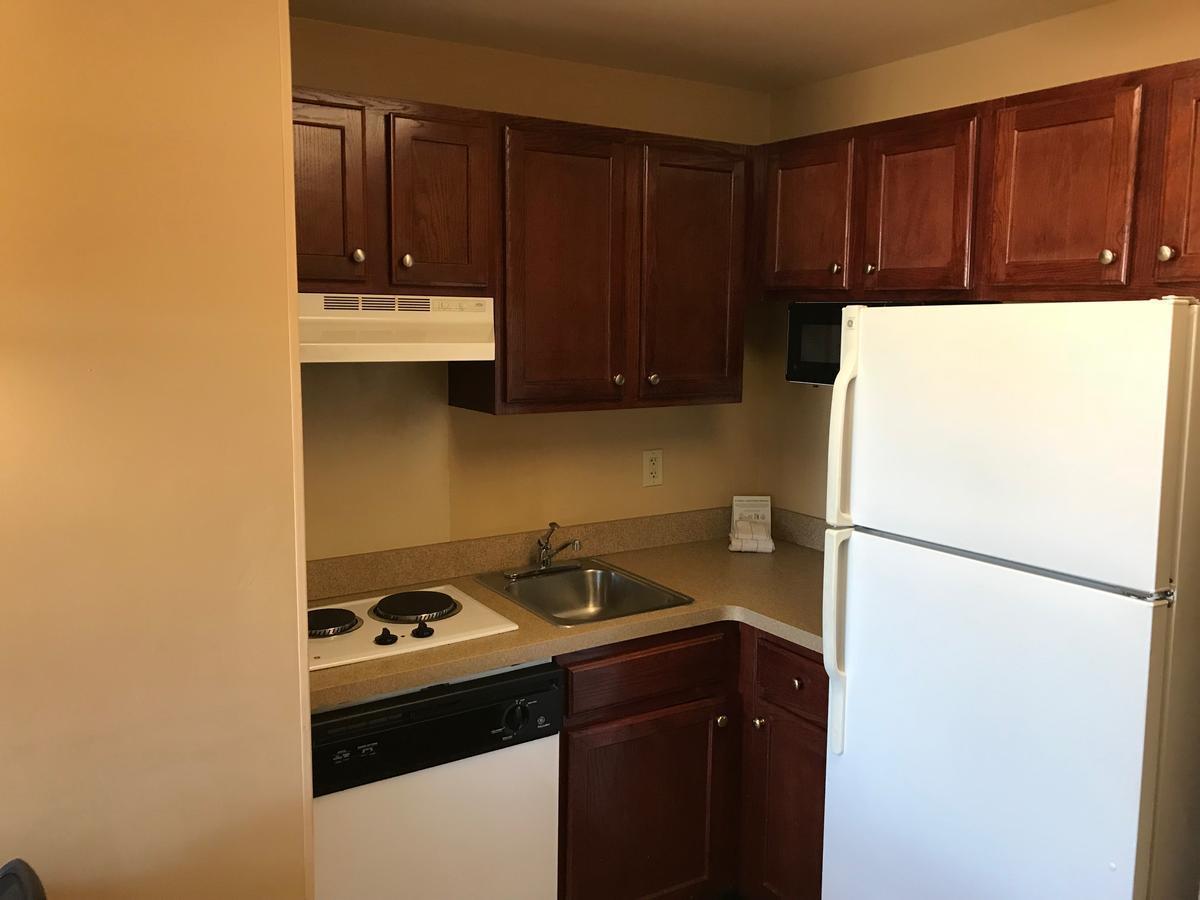 Extended Stay America Suites - Detroit - Auburn Hills - Featherstone Rd Exterior foto