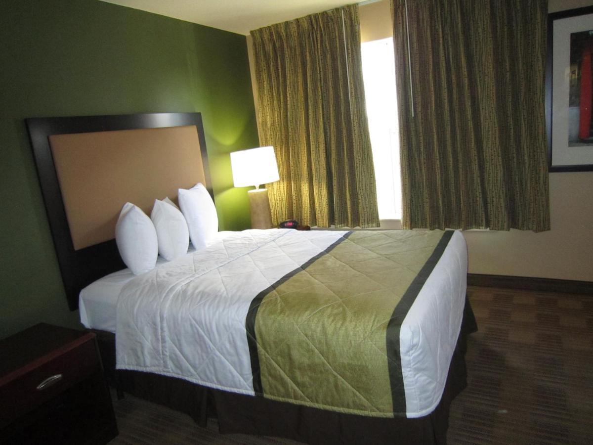 Extended Stay America Suites - Detroit - Auburn Hills - Featherstone Rd Exterior foto