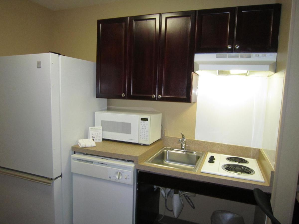 Extended Stay America Suites - Detroit - Auburn Hills - Featherstone Rd Exterior foto